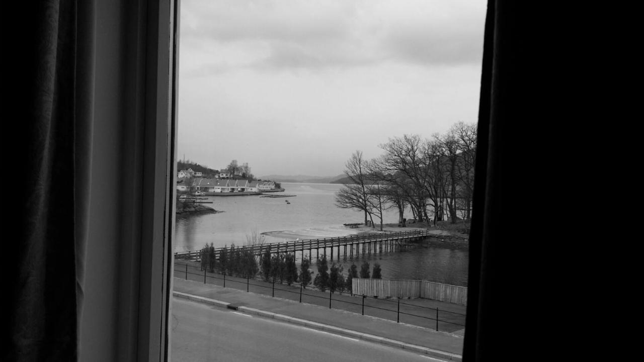 Skanevik Fjordhotel エクステリア 写真